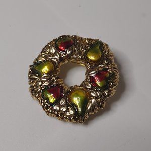 Metal Wreath Brooch With Pears